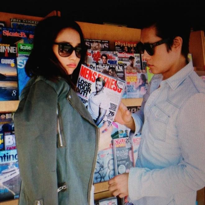 Bà xã Lee Byung Hun đăng loạt ảnh cưới hiếm hoi nhân kỷ niệm 8 năm kết hôn, sau vụ ngoại tình 97 tỷ chấn động vẫn hết lòng với chồng 12