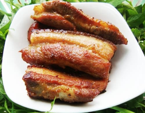 thịt ba chỉ chiên nước mắm kiểu Thái 0