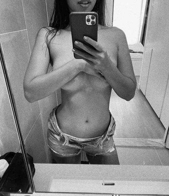 Hà Anh bán nude 1