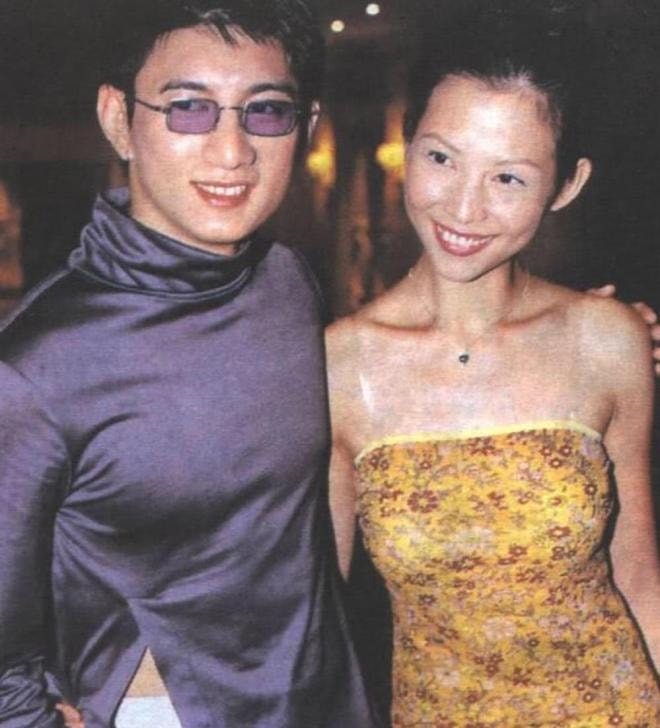  'F4 Hong Kong' hội tụ sau hơn 20 năm, từ Chu Ân đến Thái Thiếu Phân đều đã trở thành 'chị đại' của làng giải trí 11