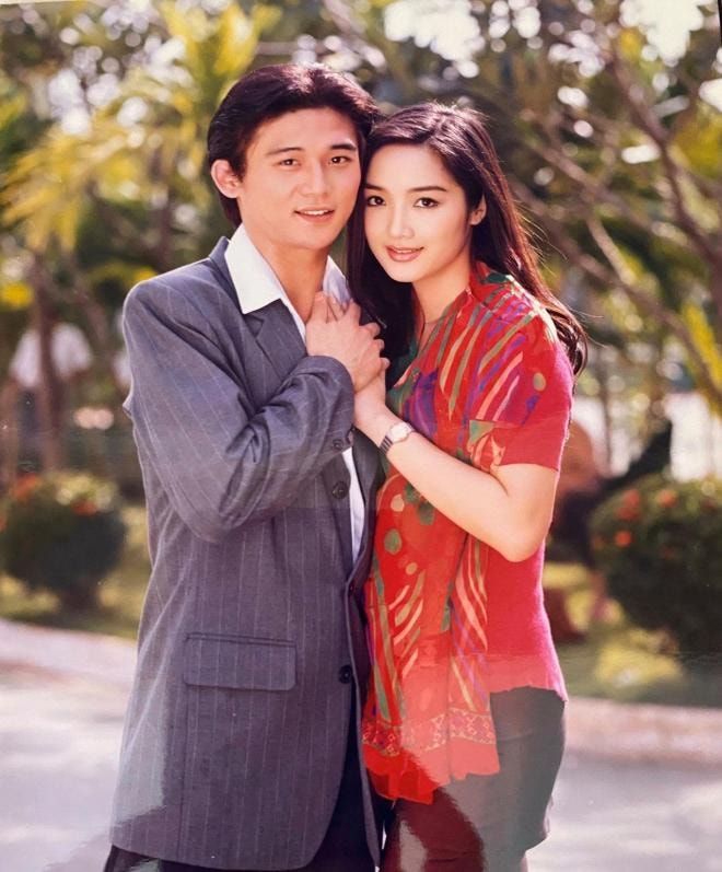 Ảnh hiếm Hoa hậu Giáng My thời đỉnh cao nhan sắc bên Lý Hùng, nhan sắc lấn át cả minh tinh Hong Kong - Lê Tư 0