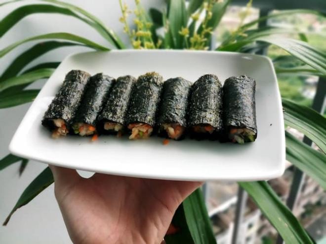 ức gà cuộn rong biển 0