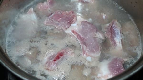 canh sườn nấu sấu 0