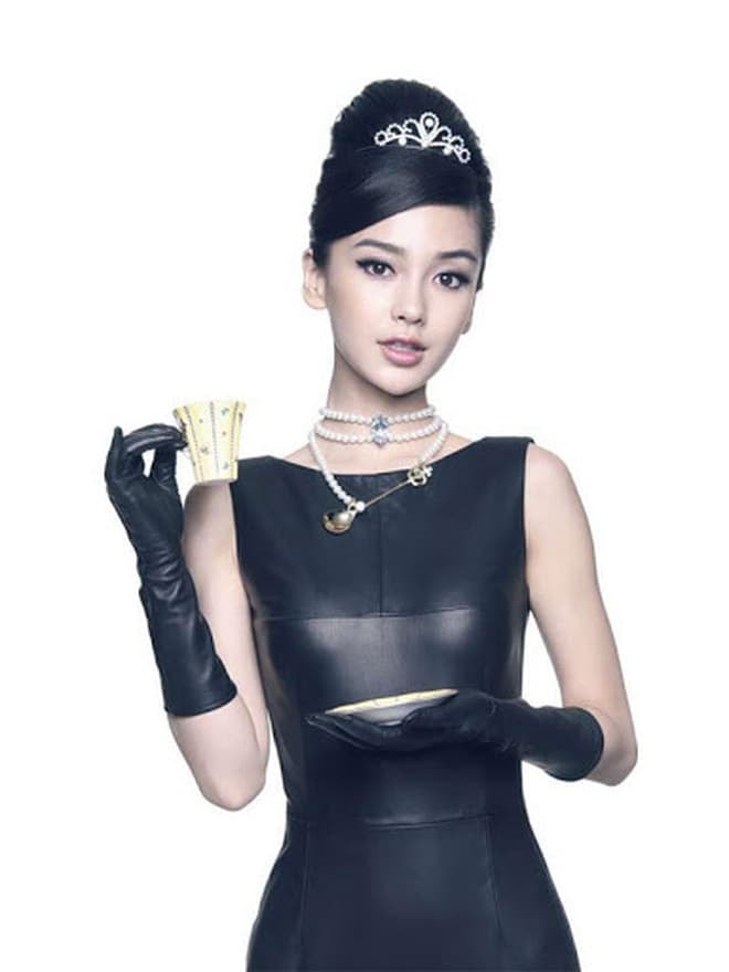 Bà xã Lương Triều Vỹ 'cosplay' nữ thần Audrey Hepburn ở tuổi 55, được so sánh ngay với Angelababy, Dương Mịch và Triệu Lệ Dĩnh  3