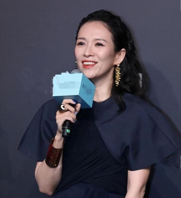 Tứ đại hoa đán Cbiz: một người làm giám đốc, hai người đang dần lão hóa, người còn lại dần rút khỏi giới giải trí 1