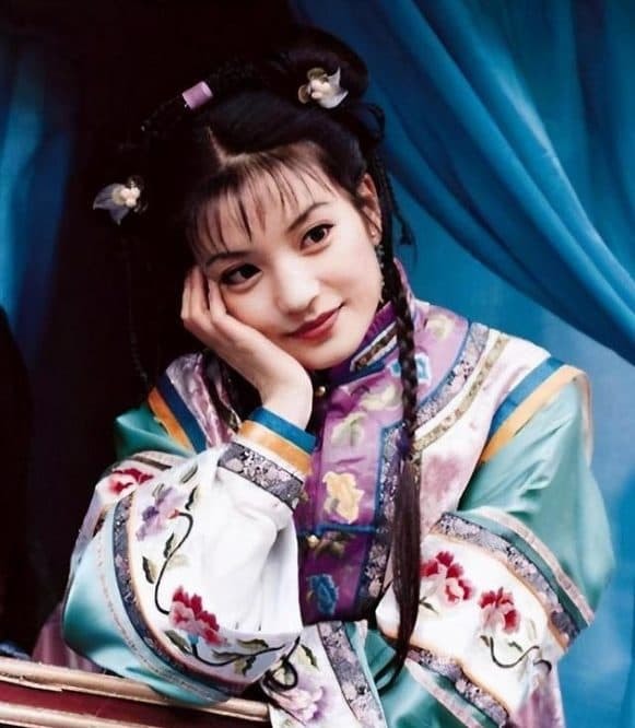 Tứ đại hoa đán Cbiz: một người làm giám đốc, hai người đang dần lão hóa, người còn lại dần rút khỏi giới giải trí 11