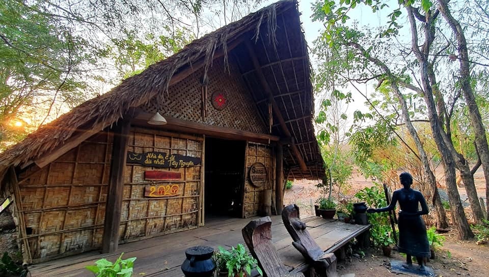 Nhà dài Ê Đê dài nhất Tây Nguyên. (Ảnh: Internet)
