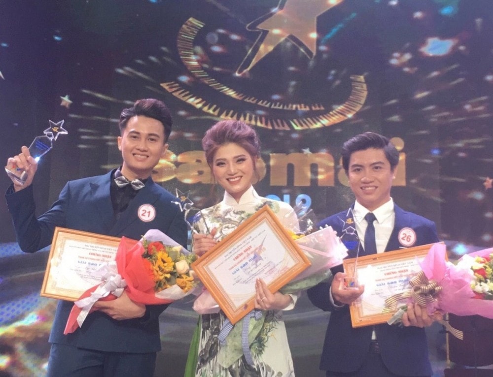 Nông Thị Sim lọt top 3 nhạc Thính phòng giải Sao Mai 2019 khu vực phía Nam.