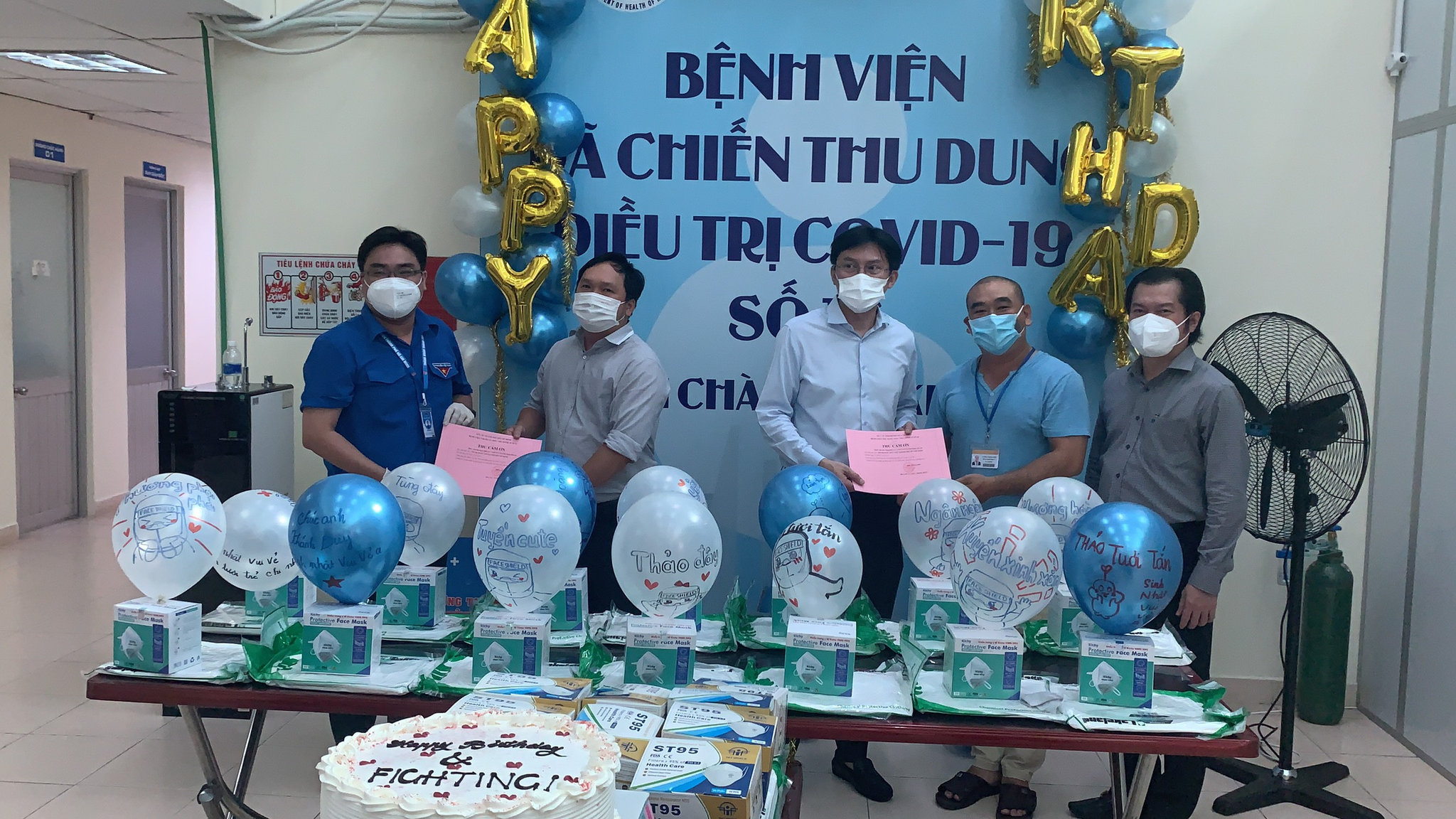 bv-3-a-hai-a-truong-a-sang-nhan-thu-cam-on-tu-dai-dien-bv-da-chien-16-1b-w2560-h1440.jpg