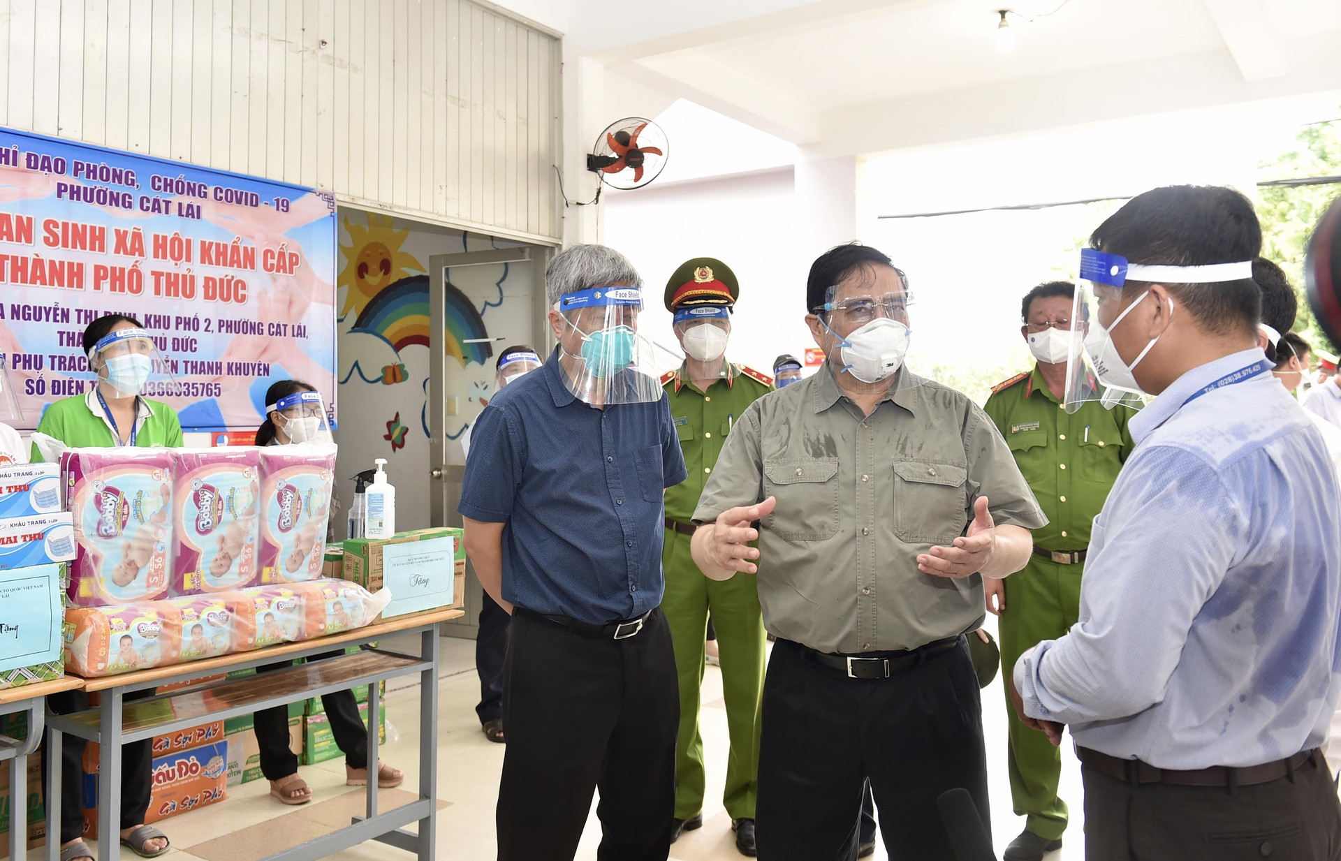 Ảnh: Thủ tướng Phạm Minh Chính kiểm tra công tác chống dịch tại TP.HCM - 1