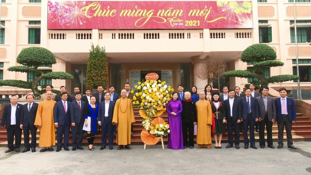 Các dân tộc, tổ chức tôn giáo trên địa bàn tỉnh chúc mừng Tỉnh ủy nhân Ngày thành lập Đảng Cộng sản Việt Nam