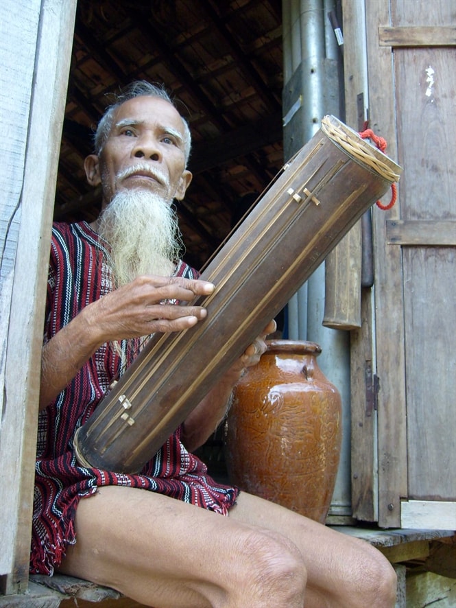 Già làng Tơ Tơ: “Người Chơ Ro có niềm tôn kính rất lớn đối với Thần lúa và Thần rừng”.