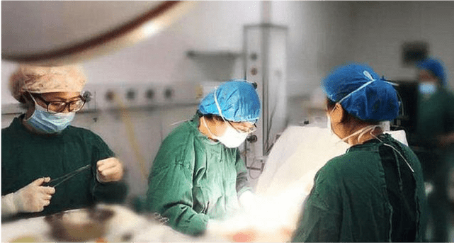 sản phụ khi sinh 1