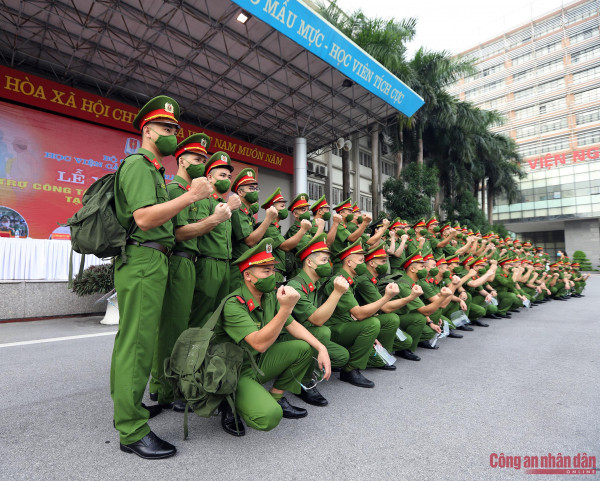 Học viện CSND tiếp tục chi viện lực lượng vào Nam chống dịch -5