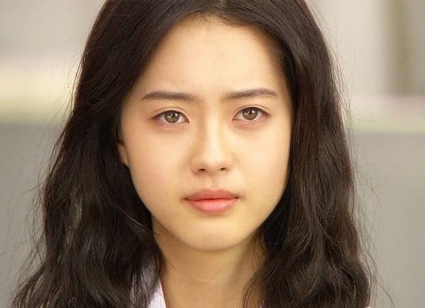 Nữ diễn viên duy nhất xứ Hàn có màu mắt tự nhiên, ai ngờ có thể biến hoá như ma cà rồng 3