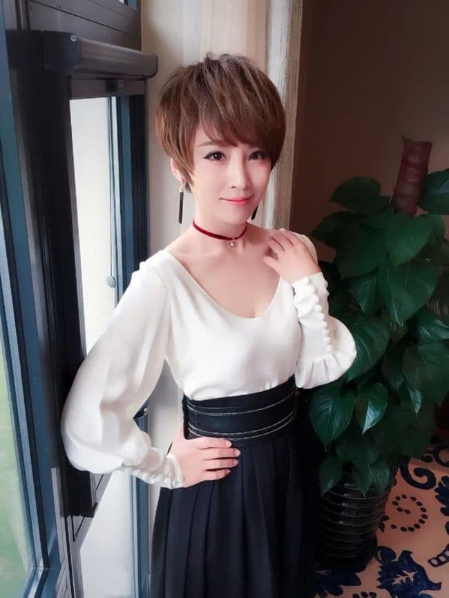 Những người vợ của các Thiên Vương showbiz đều vô cùng xinh đẹp, khó trách 'anh hùng không qua ải mỹ nhân' 9