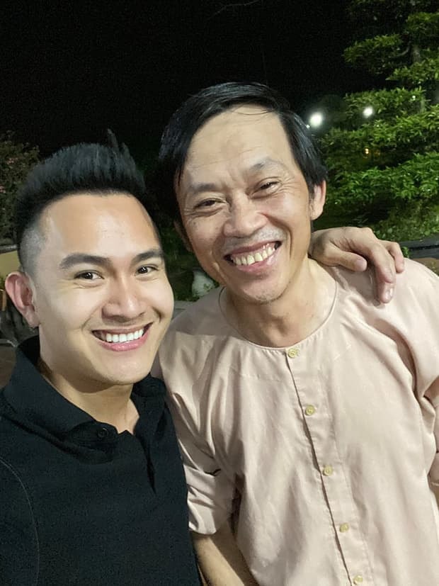 con-trai-ruot-hoai-linh-1-nam-957938172637814181670857546278756210442240n-1589274239-868-width720height960-16317739614742001079977.jpeg 0