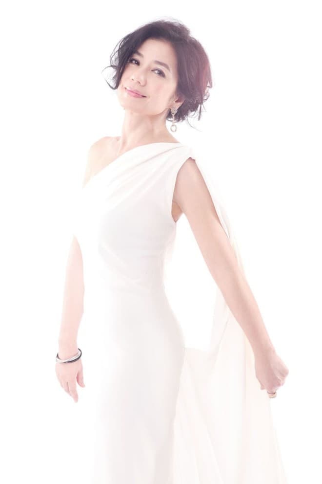 chung-so-hong-17-ngoisaovn-w660-h990 2