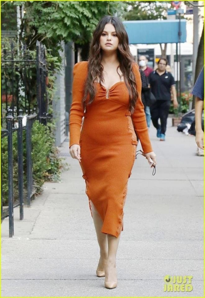  Selena Gomez gây sốc khi tăng cân đột ngột, từ mỹ nhân Disney bỗng phát tướng thành 'bà thím nhà bên' 3
