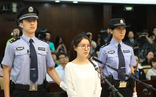 Người mẫu bán dâm 2 Người mẫu bán dâm 2