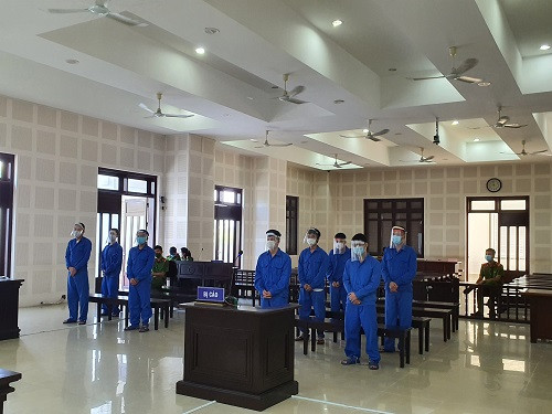 tatp-28-9-nhom-honchien-2-w500-h375.jpg