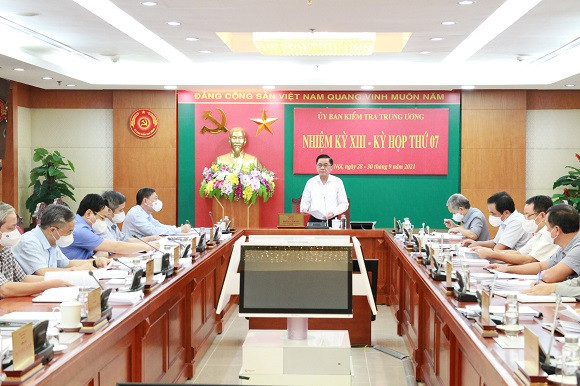 ảnh kỳ họp thứ 7 của UBKT Trung ương.JPG.jpg