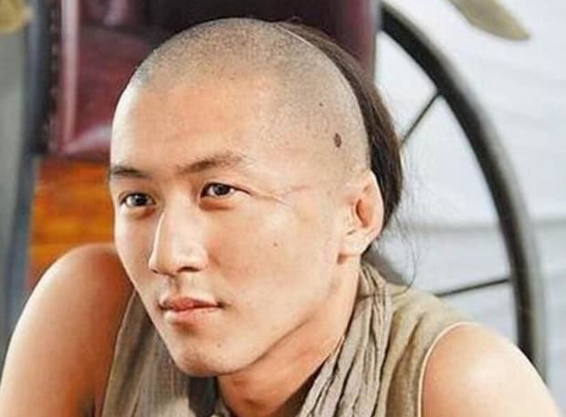 Khiến cả Vương Phi lẫn Trương Bá Chi say đắm nhưng Tạ Đình Phong lại có thói quen ở bẩn đến mức suýt dẫn đến ung thư 2