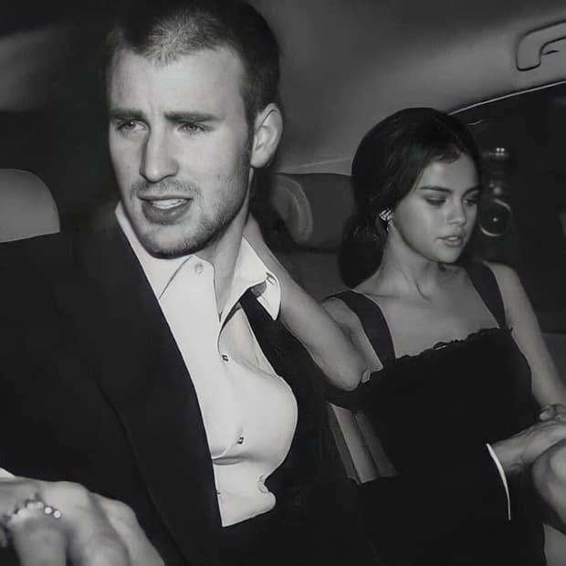 Selena Gomez 2