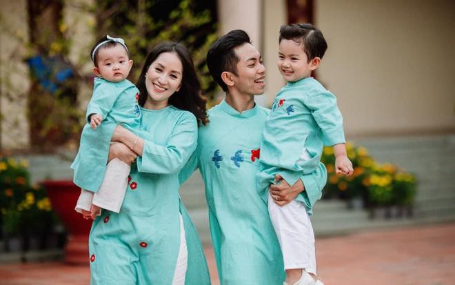 khanh-thi-phan-hien-tiet-lo-bi-mat-vao-dem-giao-thua.jpg 0