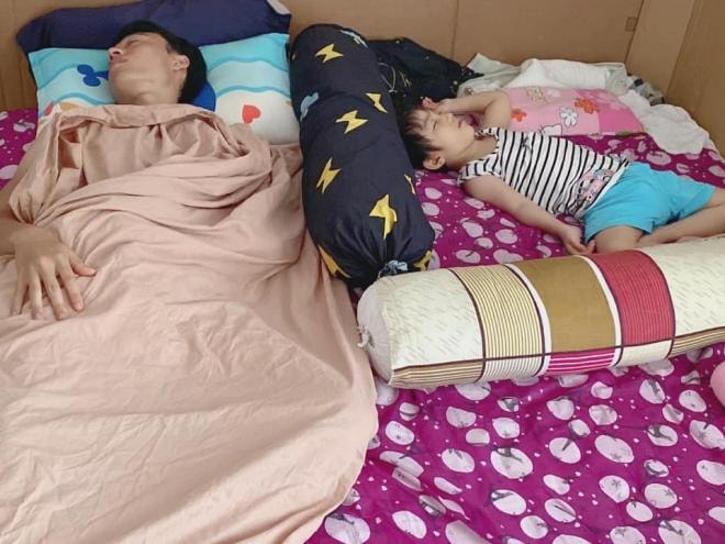 Thanh Tâm nhận nuôi cô bé suy dinh dưỡng 0