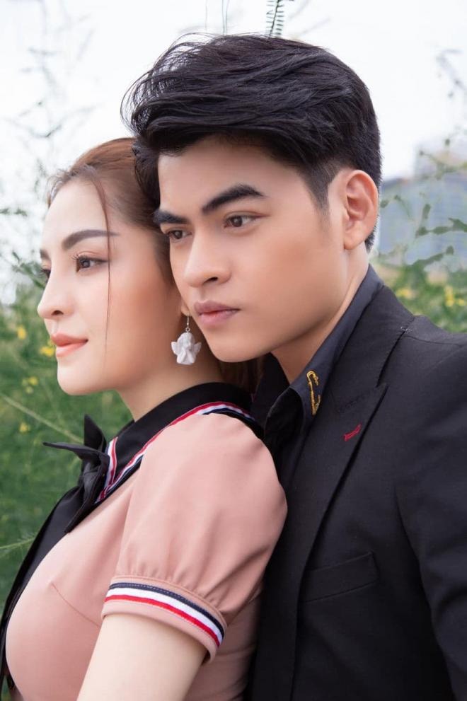 Sara Trương Tuyền 0