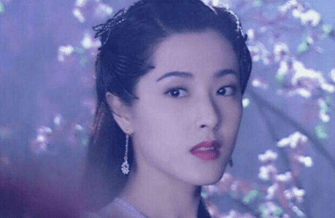 Cô là 'ma nữ đẹp nhất' Liêu trai chí dị, được mệnh danh là nữ diễn viên có khả năng ban phát may mắn, cả 3 người bạn trai sau khi chia tay đều nổi tiếng 6