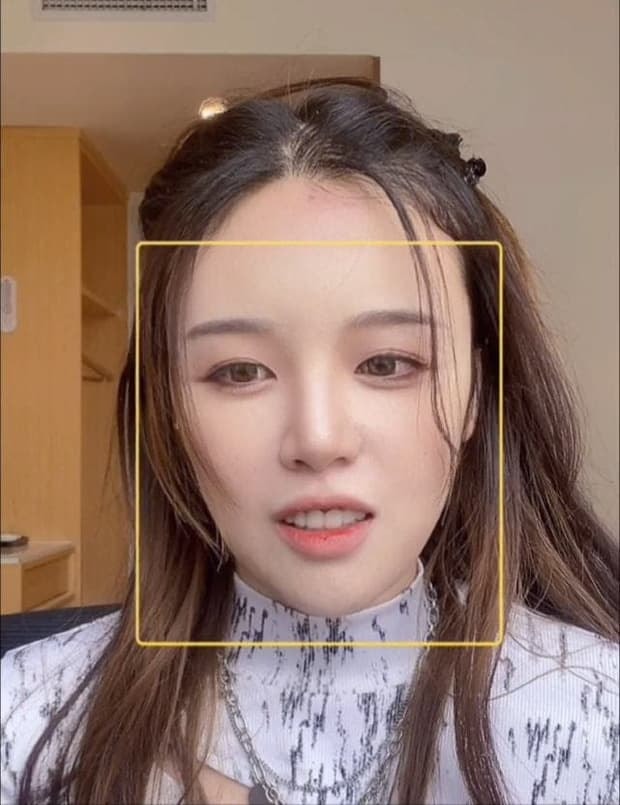 Nữ streamer xinh đẹp gây sốc khi uống thuốc trừ sâu trên sóng livestream 1
