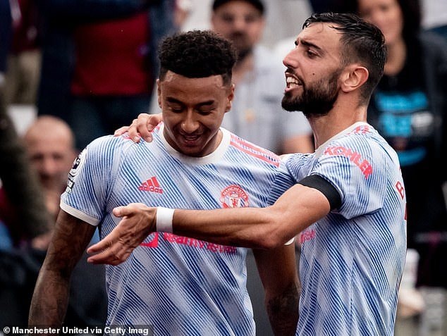 bruno-fernandes-sends-message-to-jesse-lingard-after-his-late(1).jpg