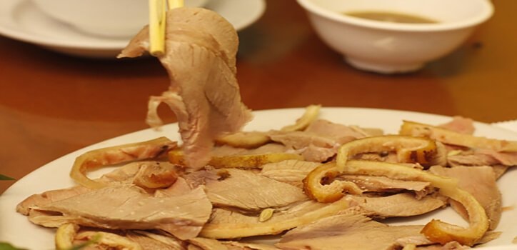Bê thui Cầu Mống món ăn bất cứ du khách nào khi đến Quảng Nam đều muốn thưởng thức. (Ảnh: Internet)