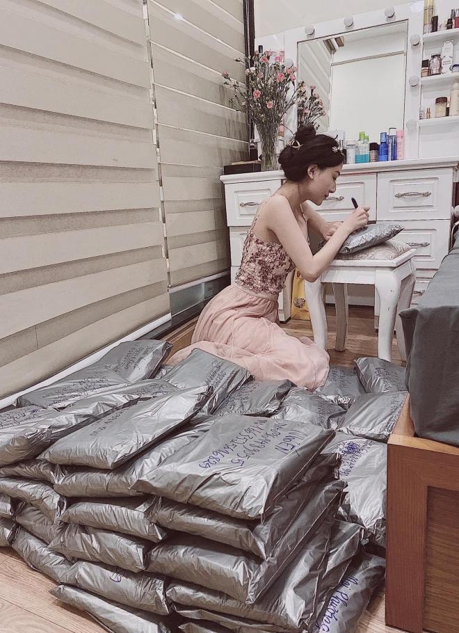 Phòng ngủ của Thư Vũ  2