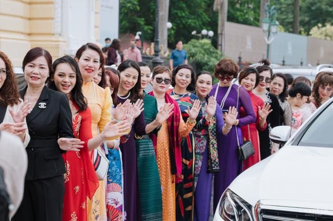 hoi-nu-doanh-nhan-VN-ASEAN-2010 (1).jpg 1