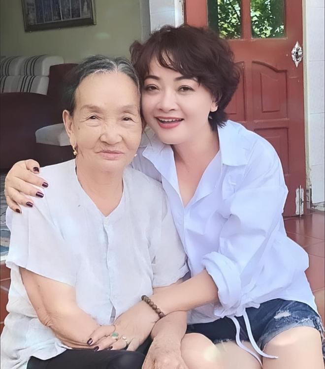 sao Việt chúc mừng ngày phụ nữ Việt Nam 2