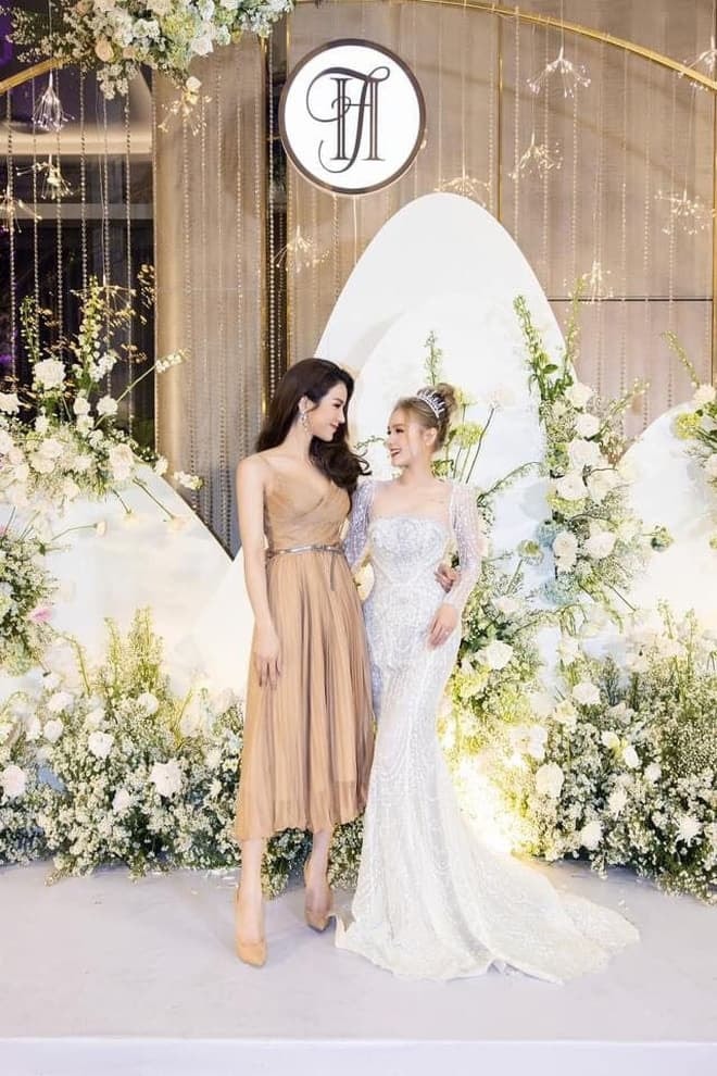anh họ Diệp Lâm Anh  2