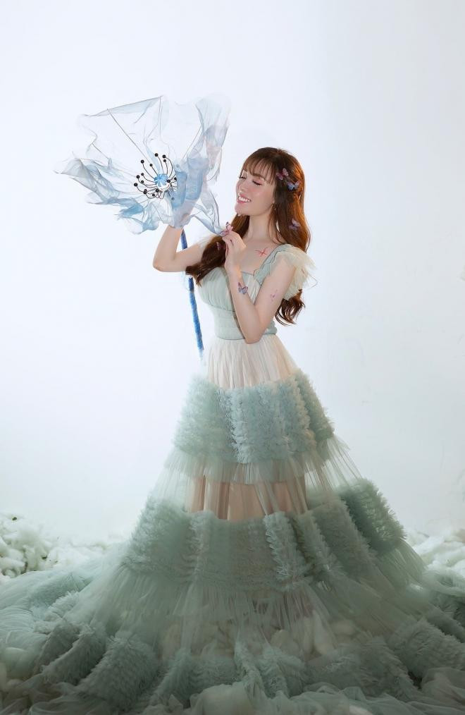Âu Hà My lộ hàng 7 Âu Hà My lộ hàng 7