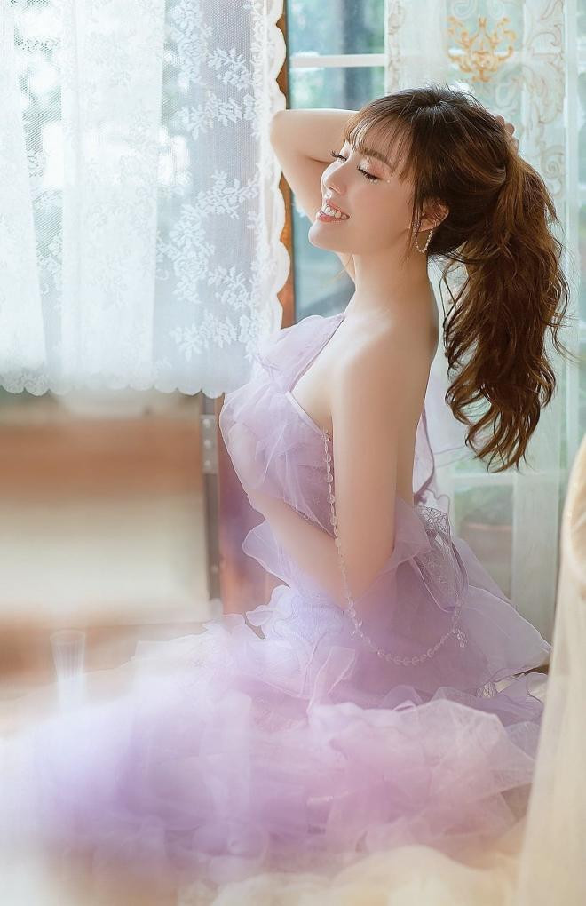 Âu Hà My lộ hàng 10 Âu Hà My lộ hàng 10
