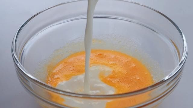 bánh mì nhân trứng sữa 0