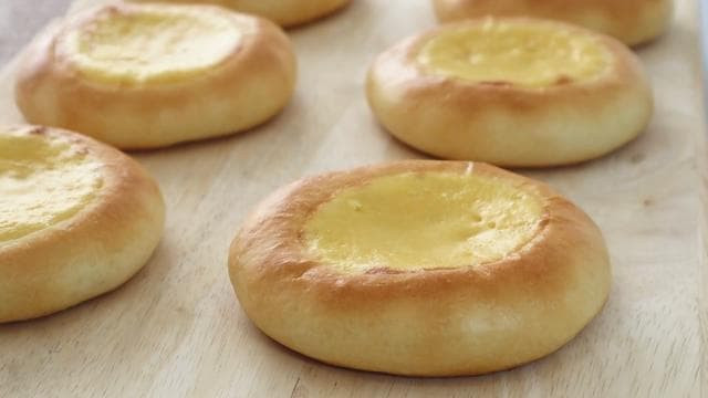 bánh mì nhân trứng sữa 0