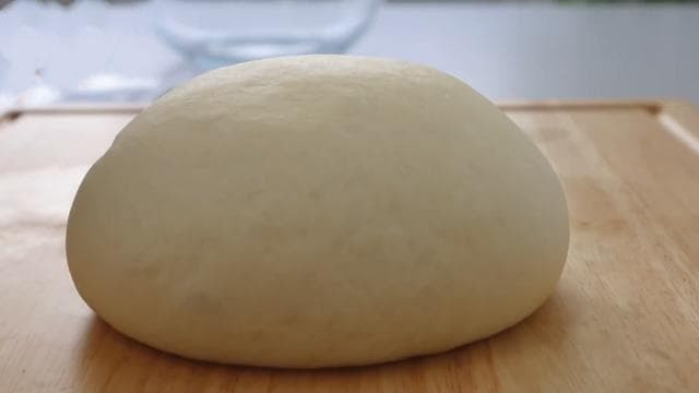 bánh mì nhân trứng sữa 2