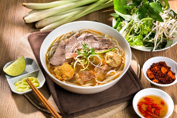 Bún bò Huế - món ăn khiến bao thực khách “phải lòng”. (Ảnh: Internet)