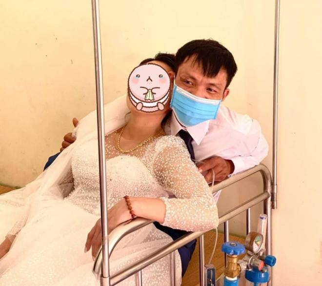 Xôn xao cô dâu ngất xỉu vì quá hồi hộp trước đám cưới, được trang bị bình oxy chở thẳng về nhà chồng 3