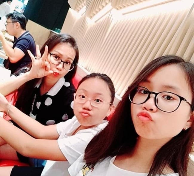 nhan-sac-va-cuoc-song-cua-hai-co-con-gai-kin-tieng-nha-cam-ly-minh-vy-nhu-hien-tai-the-nao-4-ngoisaovn-w650-h591 2