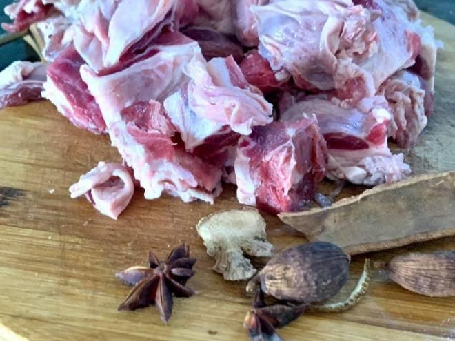 cách nấu phở bò sốt vang 0