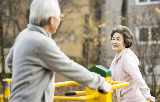 3-nhung-dieu-can-biet-sau-tuoi-50-ngoisaovn-w640-h410 1 3-nhung-dieu-can-biet-sau-tuoi-50-ngoisaovn-w640-h410 1