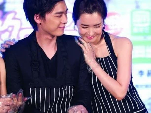 Mỹ nhân 'Diên Hi Công Lược' lên tiếng về việc bị bắt gặp cùng Lý Dịch Phong vào khách sạn 2 ngày 1 đêm 6 Mỹ nhân 'Diên Hi Công Lược' lên tiếng về việc bị bắt gặp cùng Lý Dịch Phong vào khách sạn 2 ngày 1 đêm 6